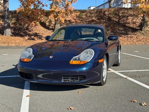 Used 1999 Porsche Boxster HEATED SEATS / MANUAL TRANSMIS image 3