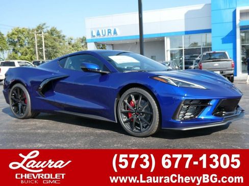 New 2027 Chevrolet Corvette Stingray Coupe w/ Battery Protection Package RWD image 1