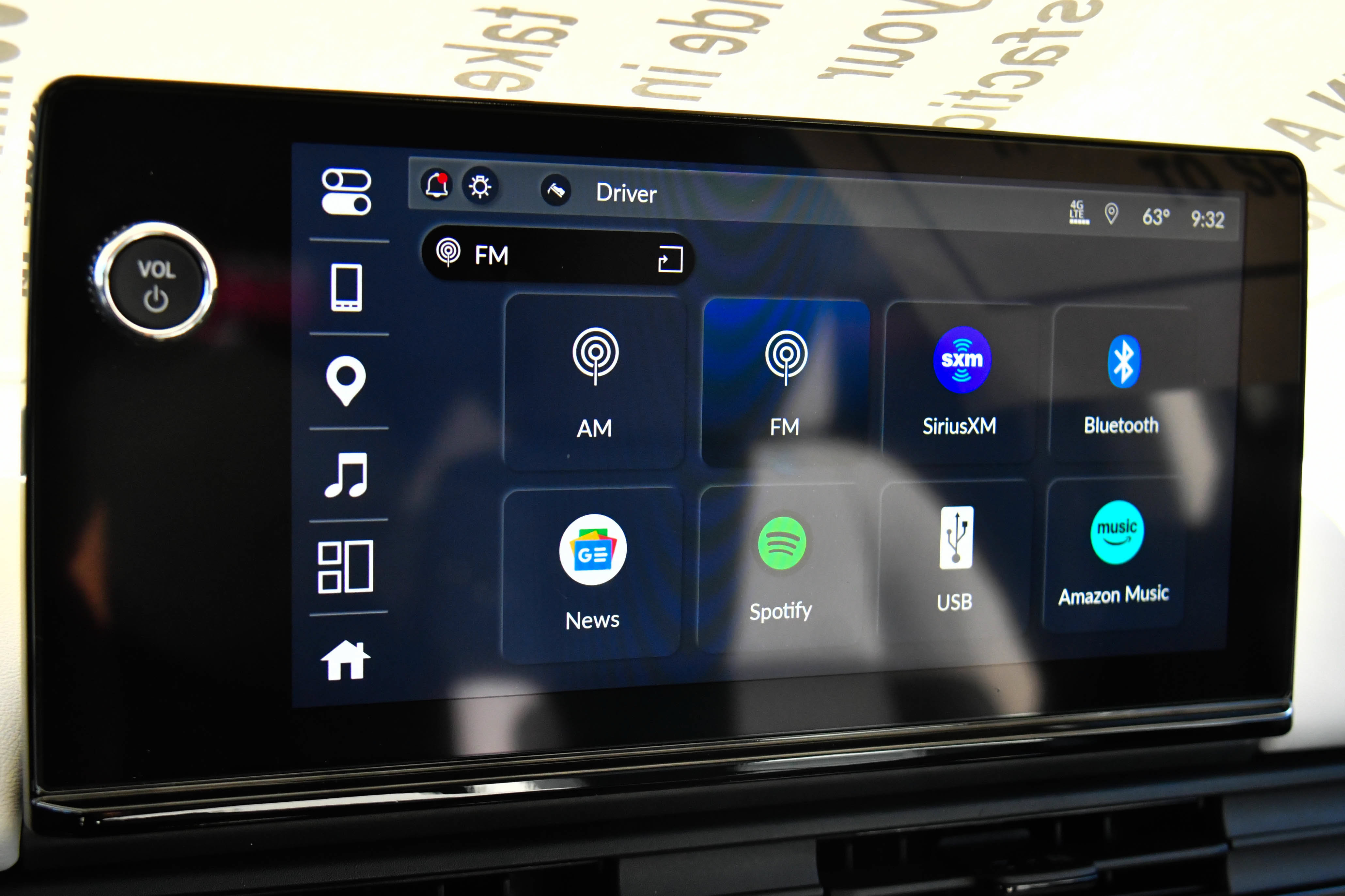 Used 2025 Honda Prologue Touring image 24