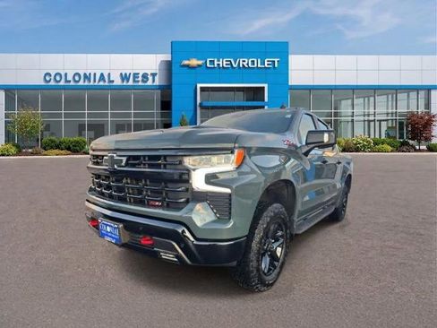 Used 2025 Chevrolet Silverado 1500 LT Trail Boss AWD/4WD image 2