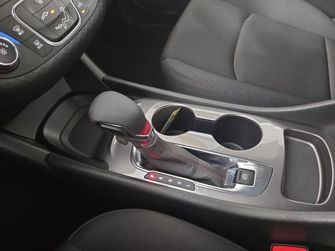 Used 2024 Chevrolet Malibu RS FWD image 23