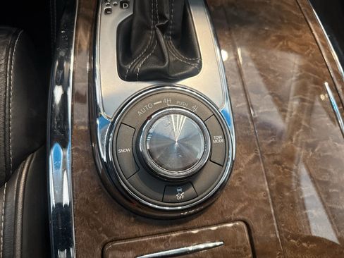 Used 2015 INFINITI QX80 Luxe w/ 22" Wheel Package image 34