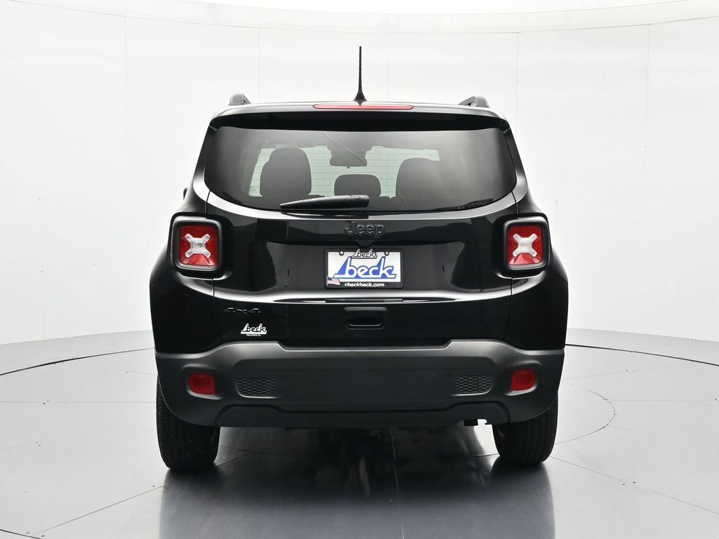 Used 2023 Jeep Renegade Latitude AWD/4WD image 6