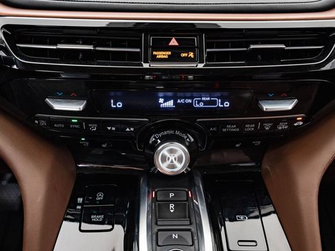 Certified 2024 Acura MDX SH-AWD w/ Technology Package image 38