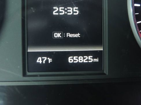 Used 2023 Kia K5 GT w/ GT1 Package image 34