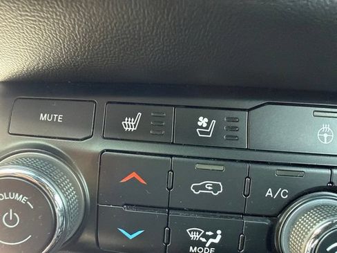 Used 2024 Dodge Durango GT AWD/4WD image 18