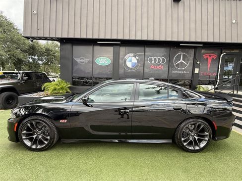Used 2023 Dodge Charger Scat Pack w/ Plus Group RWD image 7