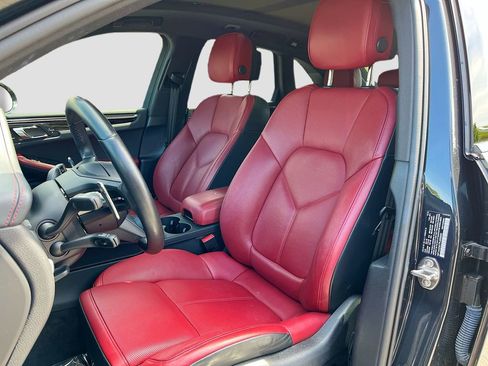 Used 2023 Porsche Macan Turbo AWD/4WD image 15