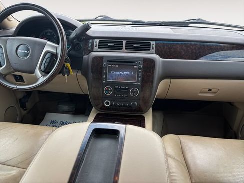 Used 2012 GMC Yukon XL Denali AWD/4WD image 11