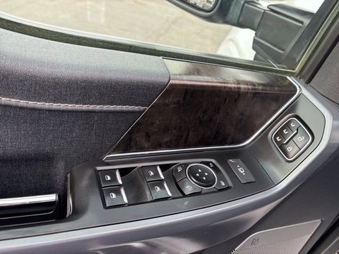 Used 2023 Ford F150 Lariat w/ Trailer Tow Package image 24