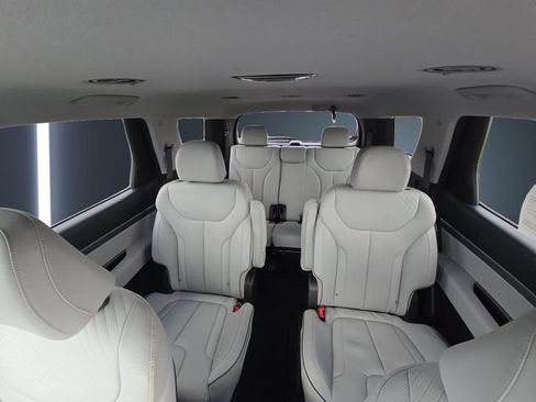 Used 2024 Hyundai Palisade SEL AWD/4WD image 13