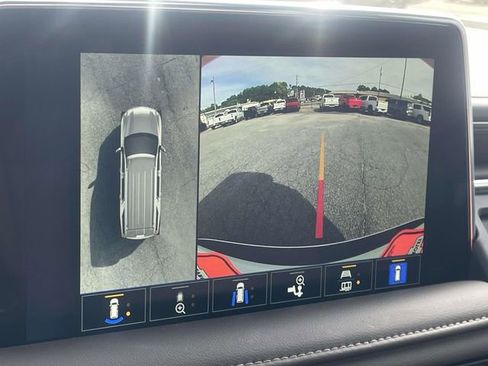 Used 2024 Chevrolet Tahoe Z71 w/ Luxury Package image 20