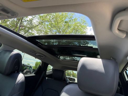 Used 2017 Hyundai Santa Fe Sport AWD/4WD image 24