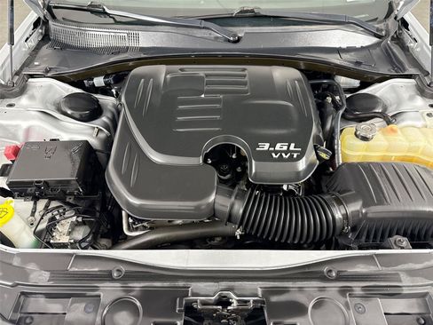 Used 2019 Chrysler 300 Touring w/ Sport Appearance Package RWD image 44