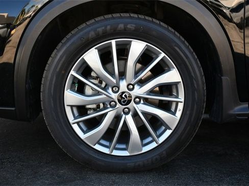 Used 2023 INFINITI QX50 Luxe image 33