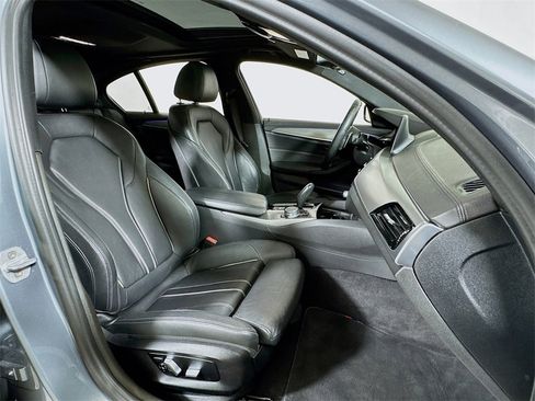 Used 2018 BMW 530i image 28