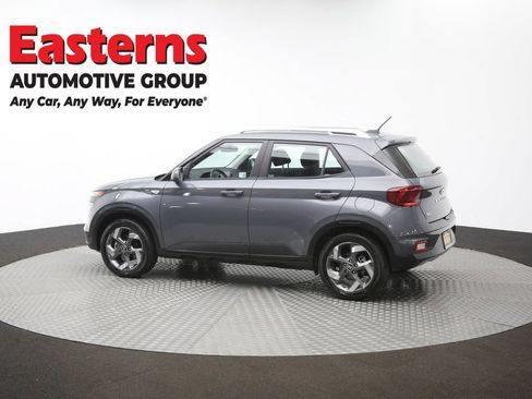 Used 2025 Hyundai Venue SEL FWD image 61