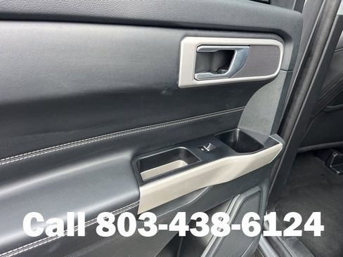 Used 2022 Ford Explorer XLT w/ Equipment Group 202A image 13