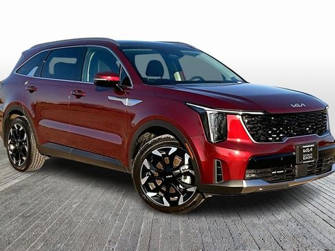 Certified 2025 Kia Sorento EX w/ Panoramic Sunroof Package image 11