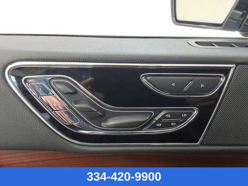 Used 2023 Lincoln Navigator Reserve image 20