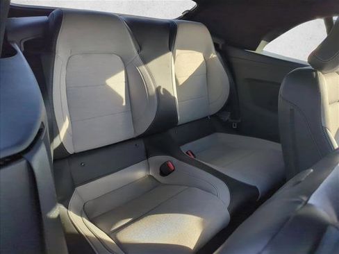 Used 2024 Ford Mustang Convertible image 24