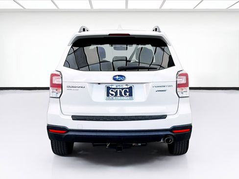 Used 2018 Subaru Forester 2.5i Premium image 5