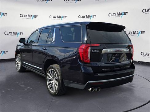 Used 2022 GMC Yukon Denali w/ Denali Premium Package image 3