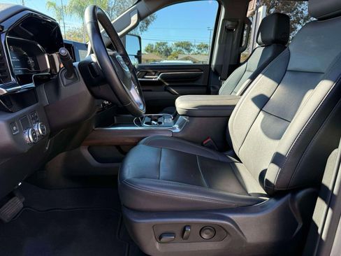 Used 2024 GMC Sierra 3500 SLT w/ SLT Premium Package image 15