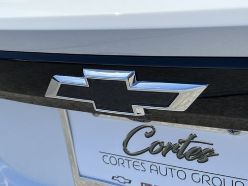 New 2027 Chevrolet Bolt LT FWD image 8