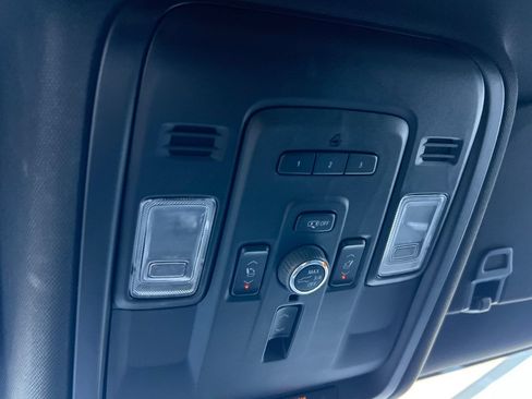 Used 2023 Chevrolet Suburban Premier AWD/4WD image 26