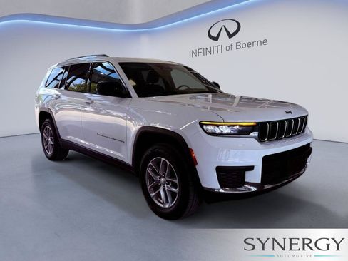 Used 2023 Jeep Grand Cherokee L Laredo RWD image 3