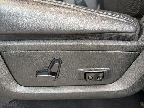 Used 2018 RAM 1500 Sport w/ Convenience Group image 17