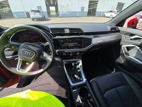 Used 2025 Audi Q3 2.0T Premium AWD/4WD image 5
