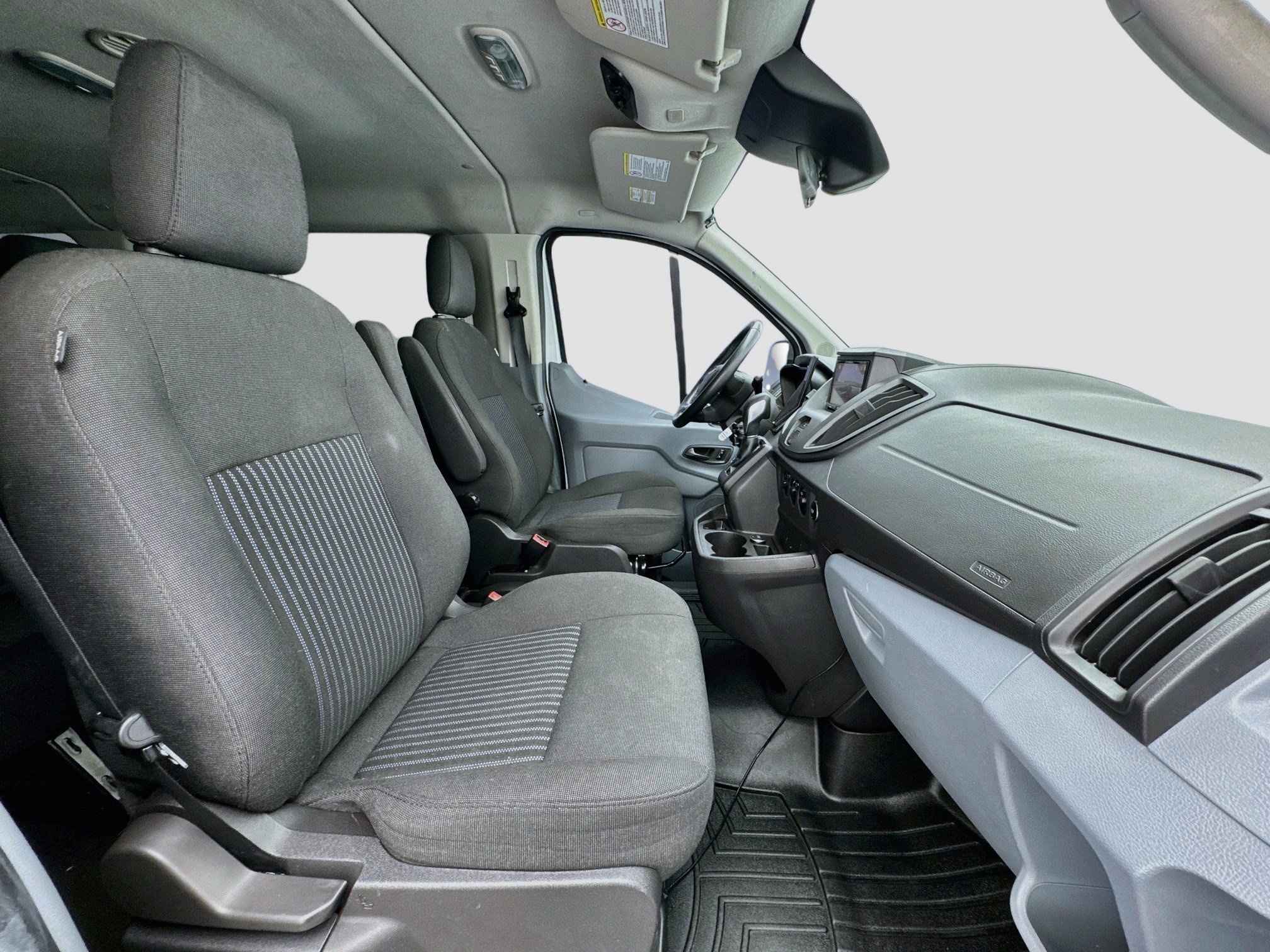 Used 2016 Ford Transit 350 XLT RWD image 19