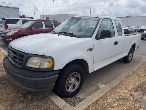 Used 2003 Ford F150 XL image 1