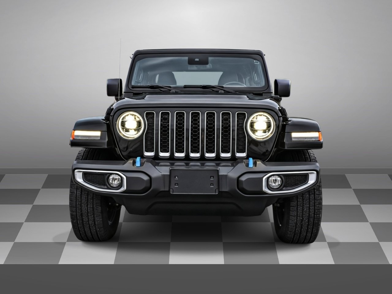 Used 2022 Jeep Wrangler Unlimited Sahara w/ Cold Weather Group AWD/4WD image 2