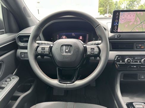New 2026 Honda Pilot Sport image 12