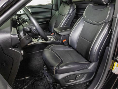 Used 2020 Ford Explorer ST w/ ST Street Pack AWD/4WD image 27