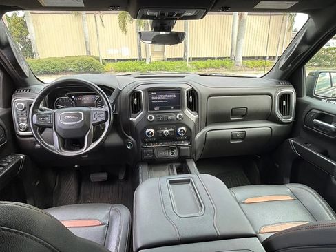 Used 2019 GMC Sierra 1500 AT4 w/ Technology Package AWD/4WD image 8