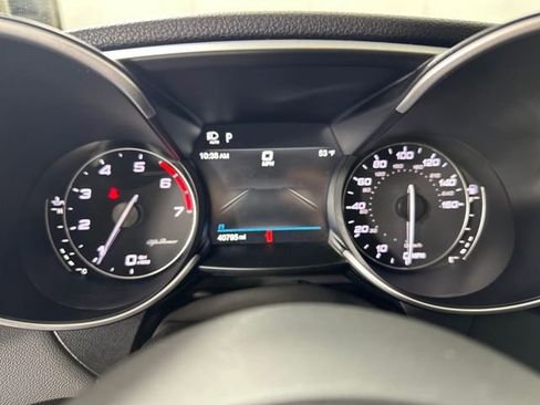 Used 2022 Alfa Romeo Giulia Ti image 17