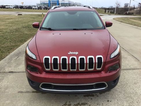 Used 2016 Jeep Cherokee Limited image 2