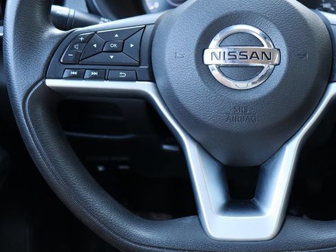 Used 2021 Nissan Kicks SV FWD image 51