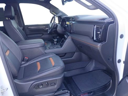 Used 2023 GMC Sierra 1500 AT4 w/ AT4 Premium Package AWD/4WD image 24