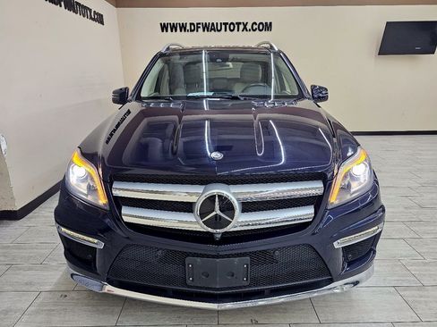 Used 2014 Mercedes-Benz GL 550 4MATIC image 3