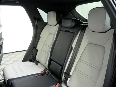 New 2026 Porsche Cayenne AWD image 23