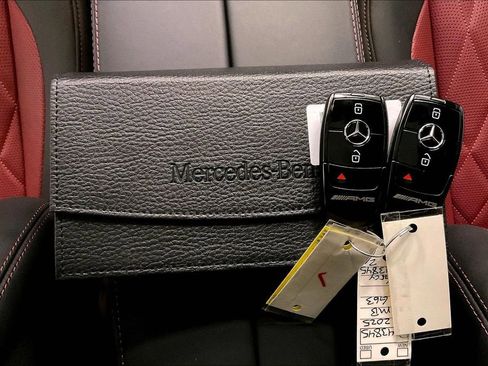 Used 2025 Mercedes-Benz G 63 AMG 4MATIC image 21