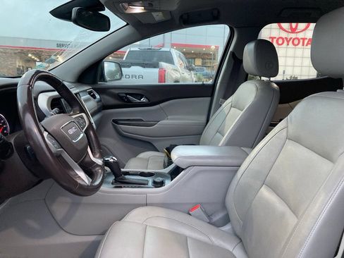 Used 2017 GMC Acadia SLT AWD/4WD image 10