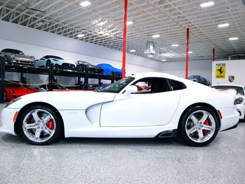 Used 2015 Dodge Viper w/ Quick Order Package 22J GT image 3