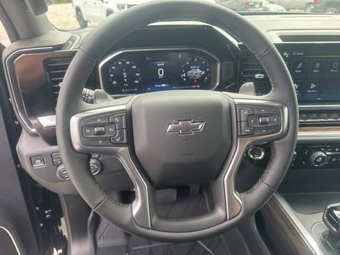 New 2026 Chevrolet Silverado 1500 RST w/ Redline Edition AWD/4WD image 15