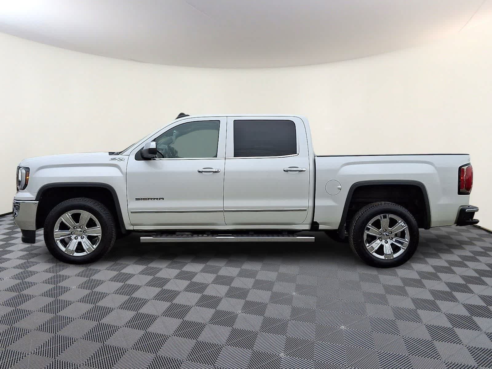Used 2018 GMC Sierra 1500 SLT AWD/4WD image 8